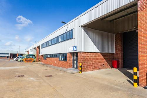 Unit 12, Stocklake Park Industrial Estate, Farmbrough Close, Aylesbury, HP20