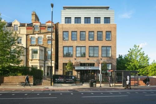 724 Holloway Road, Archway, London, N19