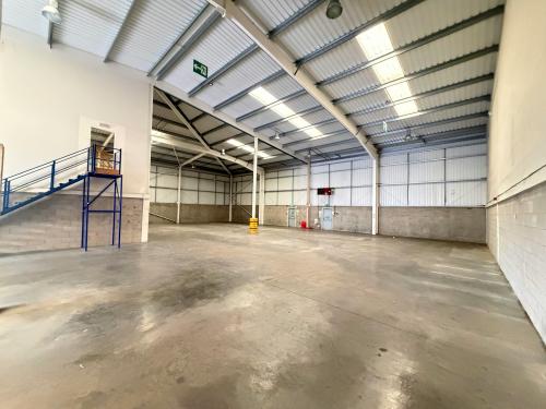 Units 1 & 2, Orpington Trade Park, Murray Road, Orpington, BR5