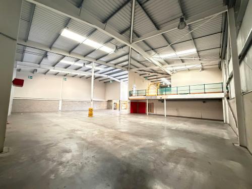 Units 1 & 2, Orpington Trade Park, Murray Road, Orpington, BR5
