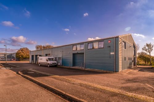 Unit E1, Hilton Park Industrial Estate, Church Farm Lane, East Wittering, Chichester, PO20