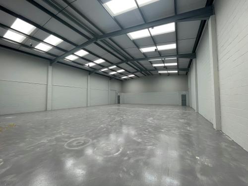 Unit 19, North Orbital Commercial Park, Napsbury Lane, St. Albans, AL1
