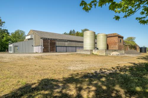 Uphall Farm, Little Carlton, Louth, LN11