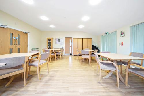 Lansdowne House, St. Peters Way, Harlington, UB3