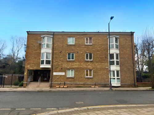 Carinthia Court, 93 Plough Way, Surrey Docks, London, SE16