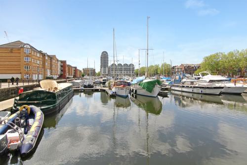 Carinthia Court, 93 Plough Way, Surrey Docks, London, SE16