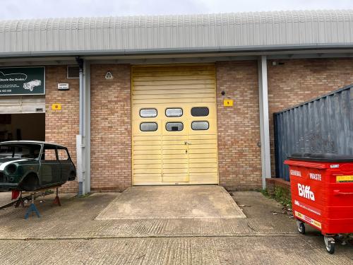 Rabans Lane Industrial Estate, 9 Rabans Close, Aylesbury, HP19