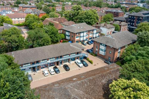 Units 24-25 Admiral House, Mountbatten Business Centre, Millbrook Road East, Southampton, SO15