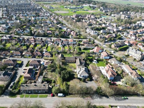 Heath Lodge, 6 Pannal Ash Road, Harrogate, HG2