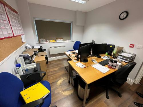 Unit 2CB, Deer Park Farm Industrial Estate, Knowle Lane, Fair Oak, Eastleigh, SO50