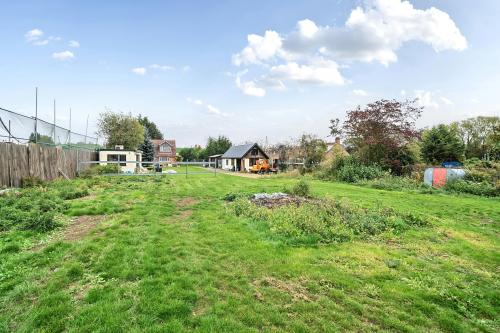 Far View, The Common, West Drayton, UB7