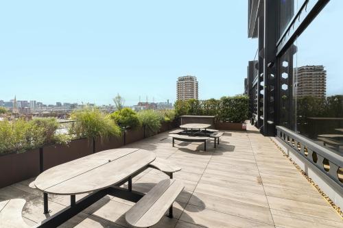 151 Buckingham Palace Road, Westminster, London, SW1W