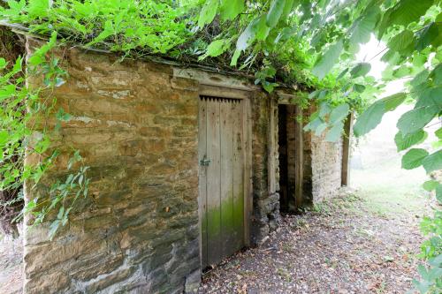 Manor Farm Cottage, 2 Cleveley, Chipping Norton, OX7