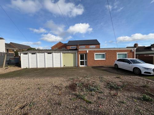 12a Woodgate, Rothley, LE7