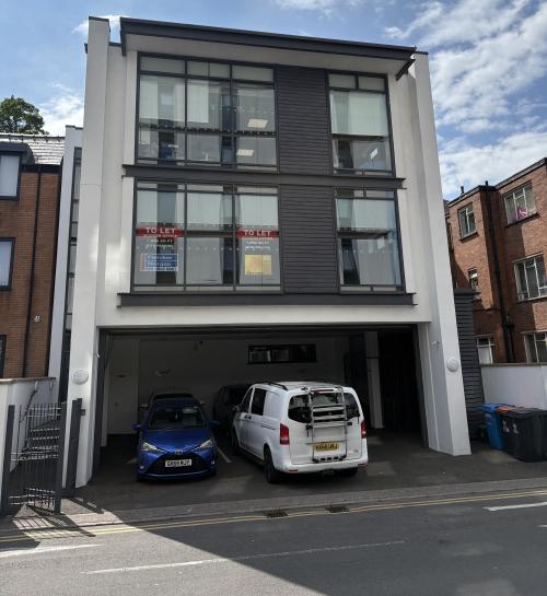 14 St Andrews Crescent, Cardiff, CF10