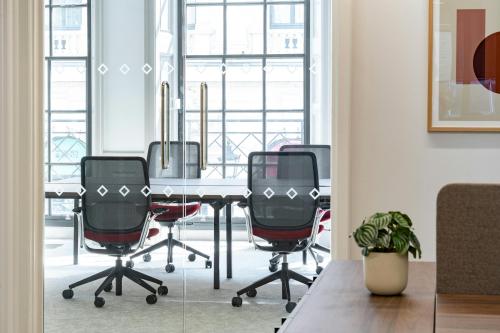 10 Charles II Street, St James, London, SW1Y