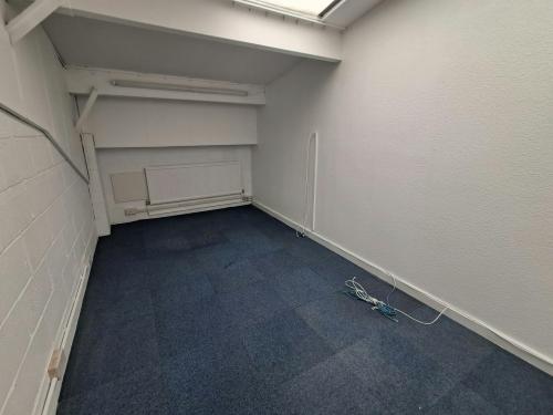 Unit 7, Progress Business Park, Progress Way, Croydon, CR0