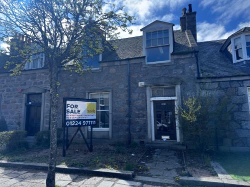 42 Victoria Street, Aberdeen, AB10