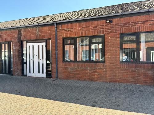 Unit 17, Office, Walker Avenue, Central Milton Keynes, Milton Keynes, MK12