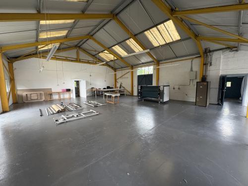 1A, Toll Gate Estates, Stanbridge Earls, Romsey, SO51