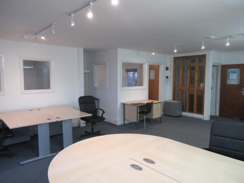 16 West Barnes Lane, Raynes Park, London, SW20