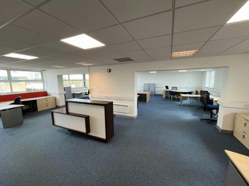 Unit 4-5, Howley Park Business Village, Pullan Way, Morley, Leeds, LS27