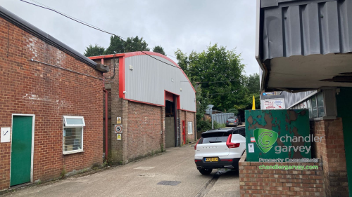 208-210 Bellingdon Road, Chesham, HP5