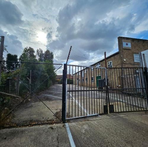 Unit 4, 10-11 Halifax Road, High Wycombe, HP12