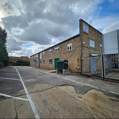 Unit 4, 10-11 Halifax Road, High Wycombe, HP12