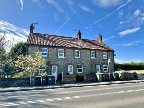 45 Crossdale Street, Northrepps, Cromer, NR27