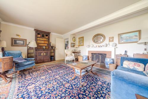 White Lodge, 39 Wroxham Road, Coltishall, Norwich, NR12