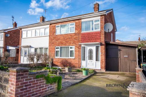 15 Avon Rise, Retford, DN22