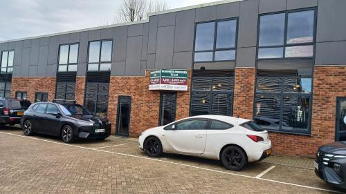 Unit 2, Heyworth Business Park, Peasmarsh, Guildford, GU3