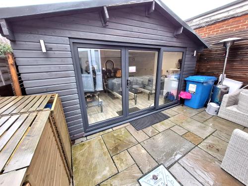 248 High Street, Cranleigh, GU6