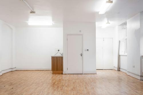 Unit 6 Feather Mews, 91-99 Fieldgate Street, Whitechapel, London, E1