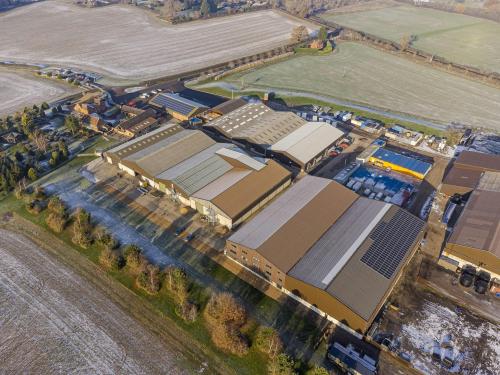 Unit 12, Squab Hall Farm, Harbury Lane, Leamington Spa, CV33