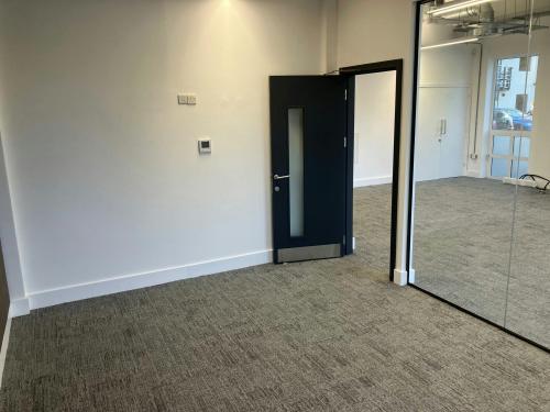 Parris House, Watermans Court Business Park, Staines-upon-Thames, TW18