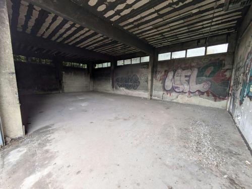 Open Storage, Monument Way West, Woking, GU21