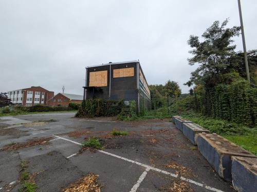 Open Storage, Monument Way West, Woking, GU21