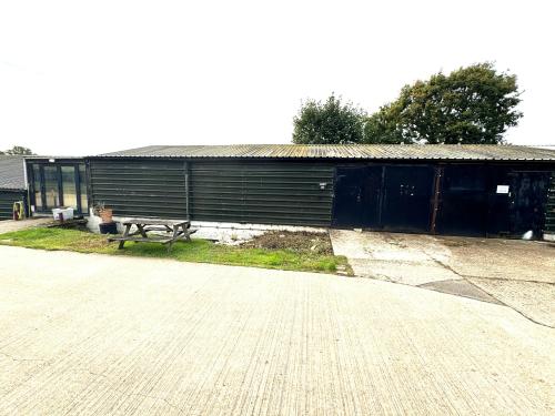 Thornhill Court, Billingshurst Road, Coolham, RH13