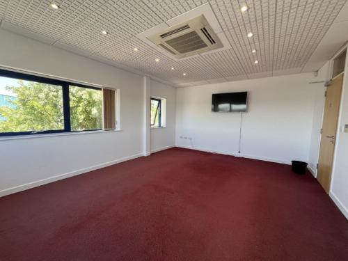 30 Wharfedale Road, Ipswich, IP1