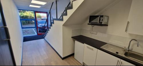 Unit 8, The Crosshouse Centre, Crosshouse Road, Southampton, SO14