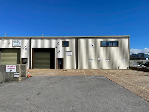 Unit 4, Cyril Richings Business Centre, 202 - 210 202 - 210 Brighton Road, Shoreham, BN43