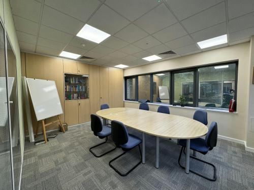 2 Amberside, Wood Lane, Hemel Hempstead, HP2