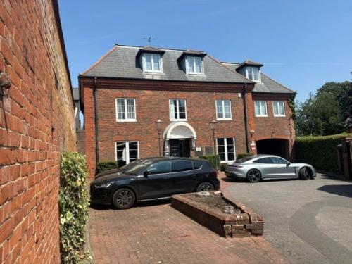 Scammel House, 9 High St, Ascot, SL5