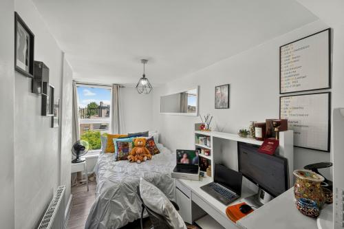 246-248 Walworth Road, Elephant & Castle, London, SE17