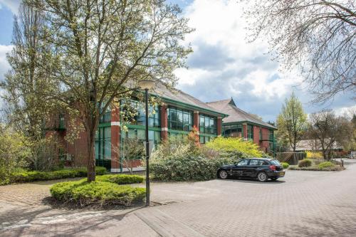 Units A to D, Silwood Park, Ascot, SL5