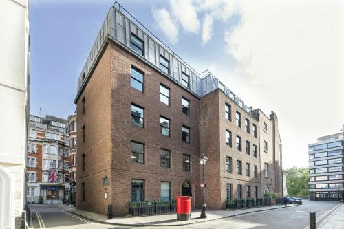London, SW1A | Retail Property, Office Property for Rent