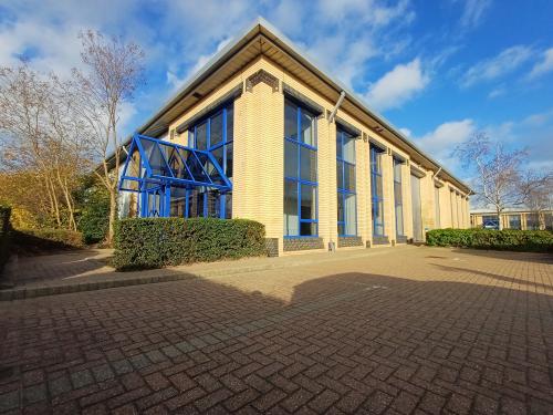 3, Elms Farm Industrial Estate, Caxton Road, Bedford, MK41