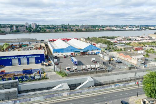Unit 8, Standard Industrial Estate, Factory Road, Silvertown, London, E16